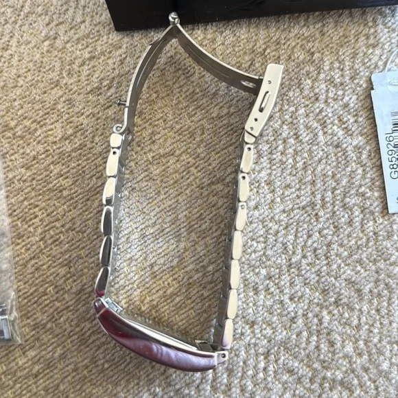 EUC Guess Women’s Black Dial Silver Bracelet Watch, with box - Picture 7 of 14